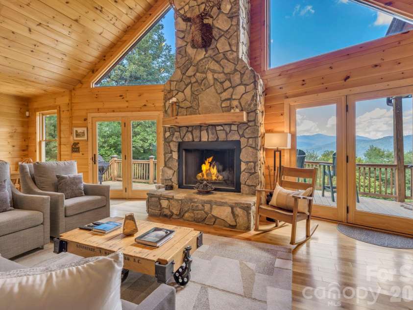 4880 Nightingale Lane, Lenoir, NC 28645.  MLS# CAR4423814, YatesRealty ID 51469. 