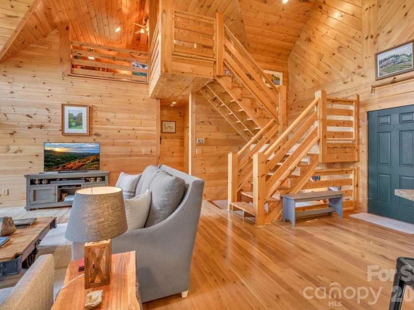 4880 Nightingale Lane, Lenoir, NC 28645.  MLS# CAR4423814, YatesRealty ID 51469. 