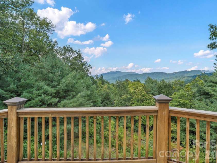 4880 Nightingale Lane, Lenoir, NC 28645.  MLS# CAR4423814, YatesRealty ID 51469. 