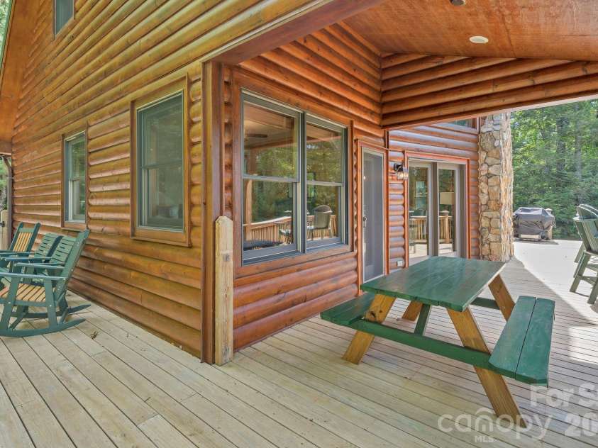 4880 Nightingale Lane, Lenoir, NC 28645.  MLS# CAR4423814, YatesRealty ID 51469. 