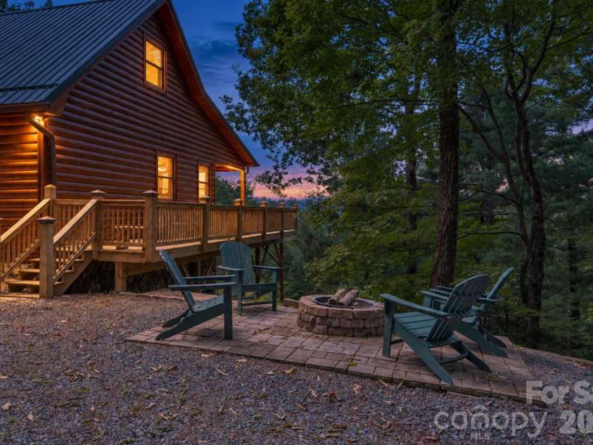 4880 Nightingale Lane, Lenoir, NC 28645.  MLS# CAR4423814, YatesRealty ID 51469. Virtual twilight view