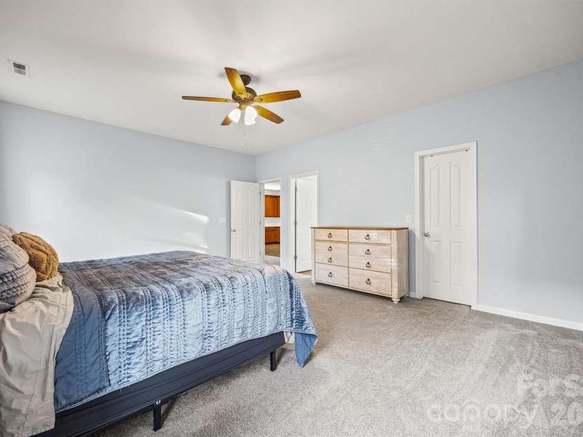 2133 Seabrook Lane, Fort Mill, SC 29715.  MLS# CAR4335172, YatesRealty ID 5147. 