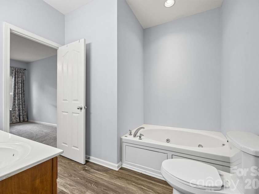 2133 Seabrook Lane, Fort Mill, SC 29715.  MLS# CAR4335172, YatesRealty ID 5147. 