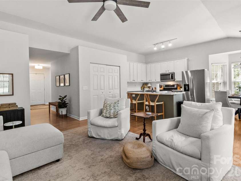 6419 Gatesville Lane, Charlotte, NC 28270.  MLS# CAR4425650, YatesRealty ID 51473. 