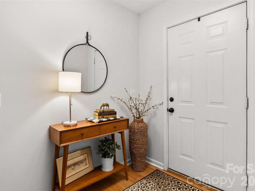 6419 Gatesville Lane, Charlotte, NC 28270.  MLS# CAR4425650, YatesRealty ID 51473. Entry