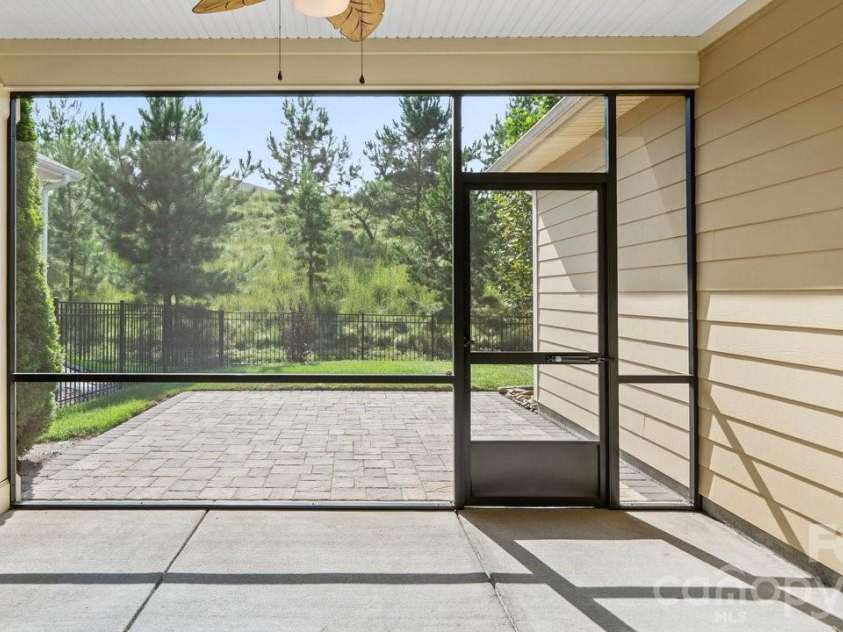 4927 Looking Glass Trail, Denver, NC 28037.  MLS# CAR4424346, YatesRealty ID 51474. 