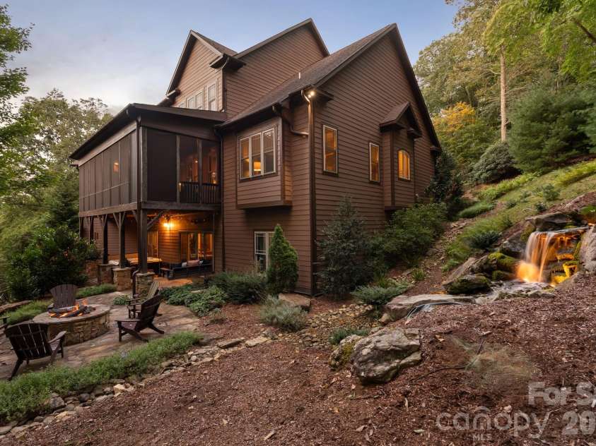 23 Dividing Ridge Trail, Arden, NC 28704.  MLS# CAR4425393, YatesRealty ID 51478. 