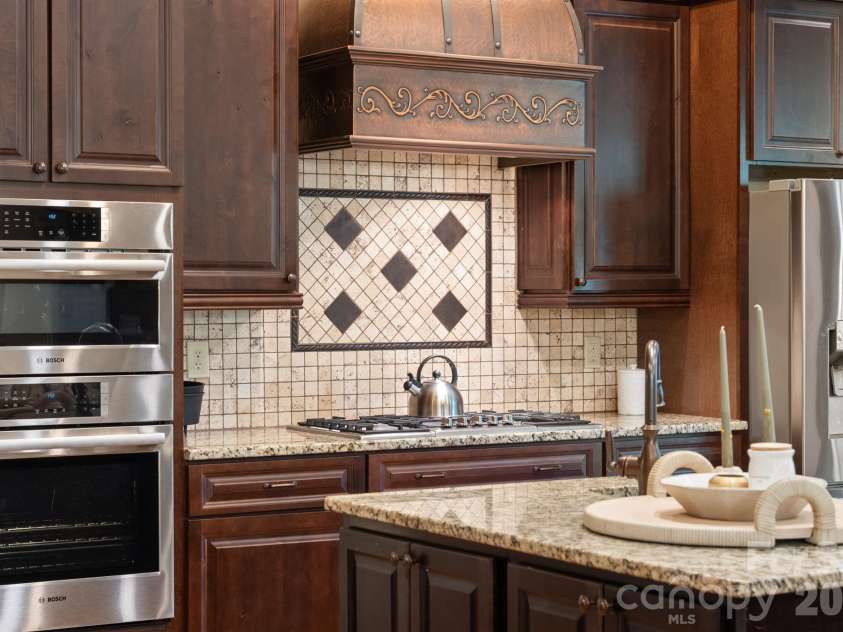 23 Dividing Ridge Trail, Arden, NC 28704.  MLS# CAR4425393, YatesRealty ID 51478. 