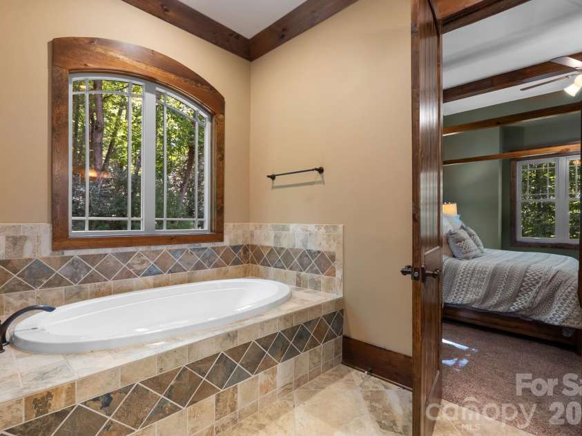 23 Dividing Ridge Trail, Arden, NC 28704.  MLS# CAR4425393, YatesRealty ID 51478. 
