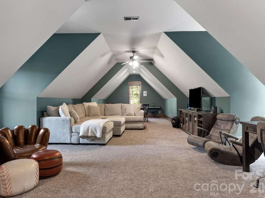 23 Dividing Ridge Trail, Arden, NC 28704.  MLS# CAR4425393, YatesRealty ID 51478. 