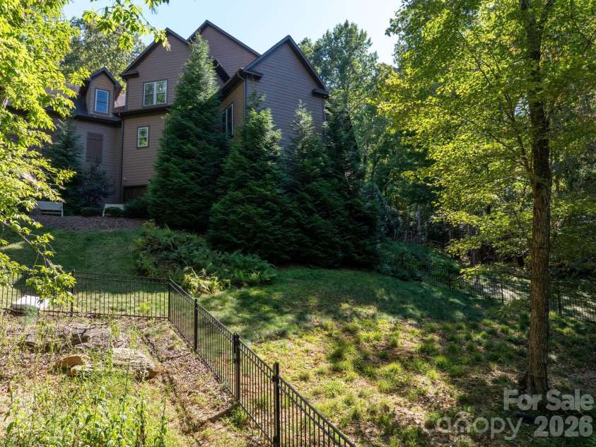 23 Dividing Ridge Trail, Arden, NC 28704.  MLS# CAR4425393, YatesRealty ID 51478. 