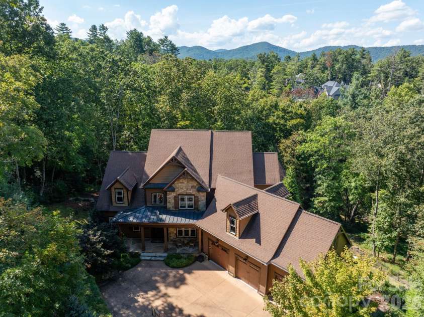 23 Dividing Ridge Trail, Arden, NC 28704.  MLS# CAR4425393, YatesRealty ID 51478. 