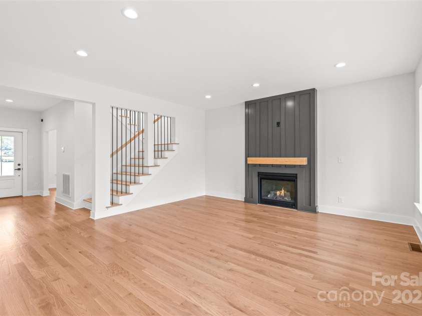 3646 46th Avenue, Hickory, NC 28601.  MLS# CAR4221806, YatesRealty ID 5148. 