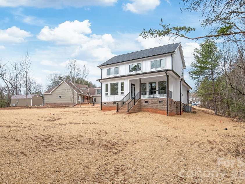 3646 46th Avenue, Hickory, NC 28601.  MLS# CAR4221806, YatesRealty ID 5148. 