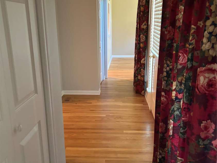1697 Old Mill Road, Lincolnton, NC 28092.  MLS# CAR4426054, YatesRealty ID 51480. Hall way