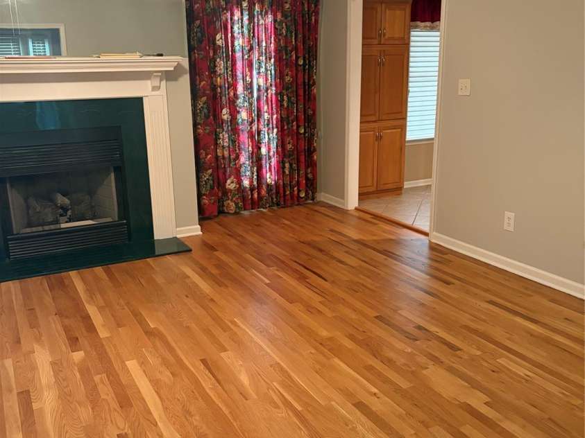 1697 Old Mill Road, Lincolnton, NC 28092.  MLS# CAR4426054, YatesRealty ID 51480. Living Room