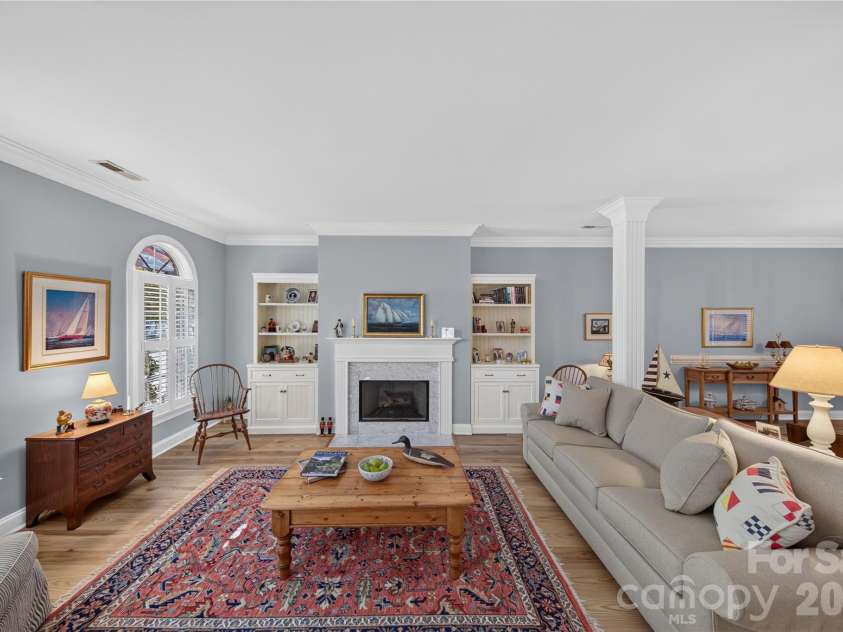 9363 Bonnie Briar Circle, Charlotte, NC 28277.  MLS# CAR4425681, YatesRealty ID 51482. 