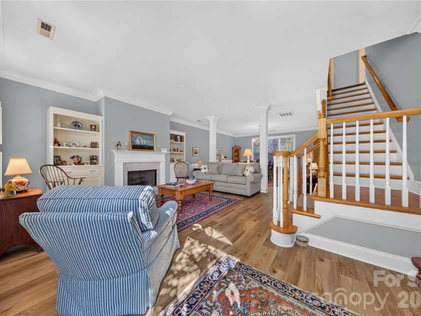 9363 Bonnie Briar Circle, Charlotte, NC 28277.  MLS# CAR4425681, YatesRealty ID 51482. 