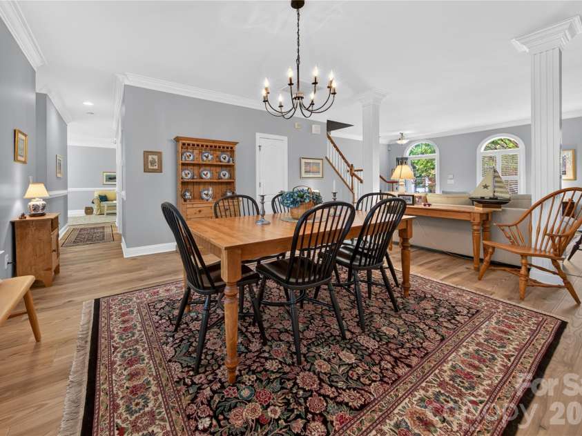 9363 Bonnie Briar Circle, Charlotte, NC 28277.  MLS# CAR4425681, YatesRealty ID 51482. 