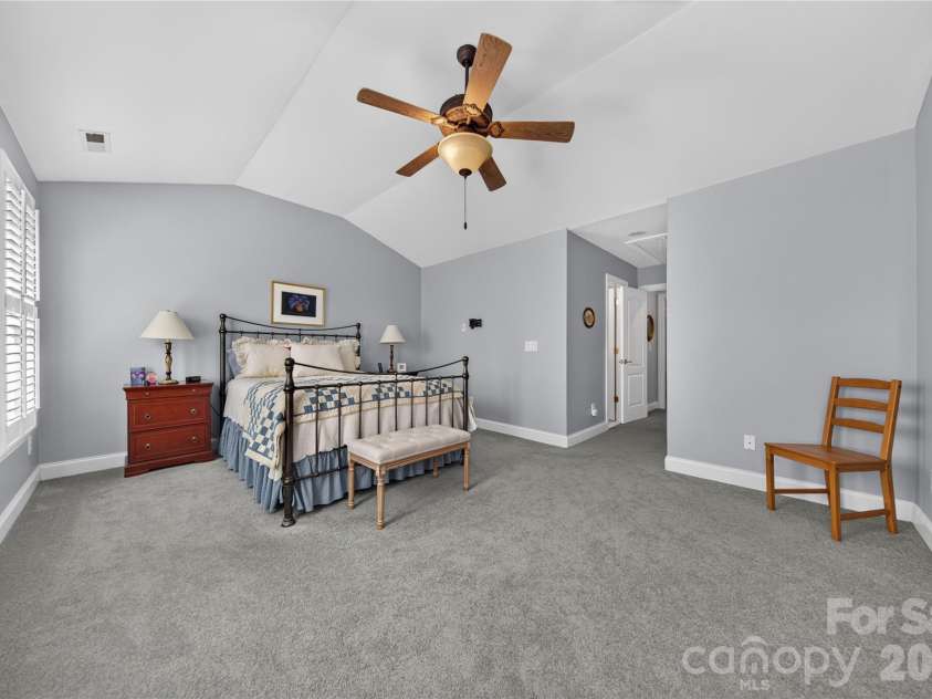 9363 Bonnie Briar Circle, Charlotte, NC 28277.  MLS# CAR4425681, YatesRealty ID 51482. 