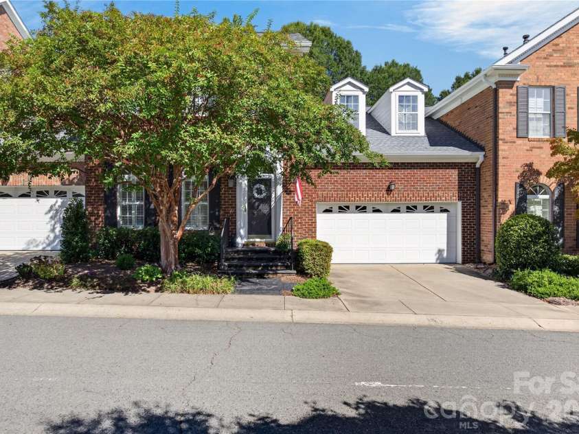 9363 Bonnie Briar Circle, Charlotte, NC 28277.  MLS# CAR4425681, YatesRealty ID 51482. Full Brick townhome built by Cunane Group