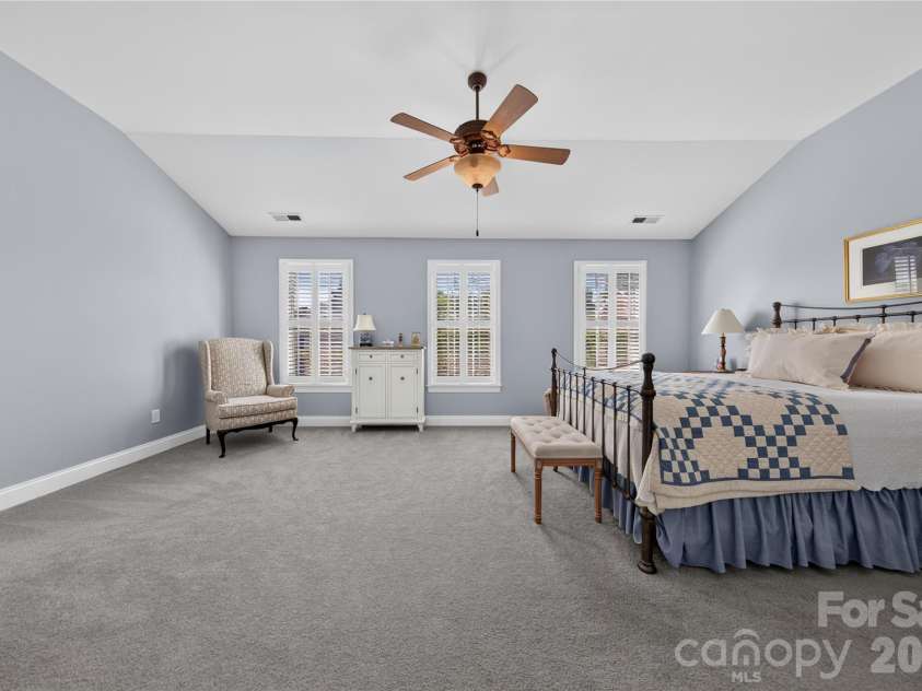 9363 Bonnie Briar Circle, Charlotte, NC 28277.  MLS# CAR4425681, YatesRealty ID 51482. Primary Suite with sitting area and volume ceiling