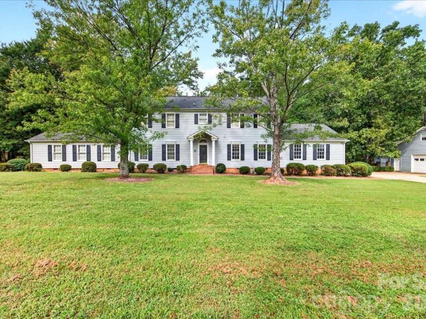 14300 Youngblood Road, Charlotte, NC 28278.  MLS# CAR4423411, YatesRealty ID 51484. 