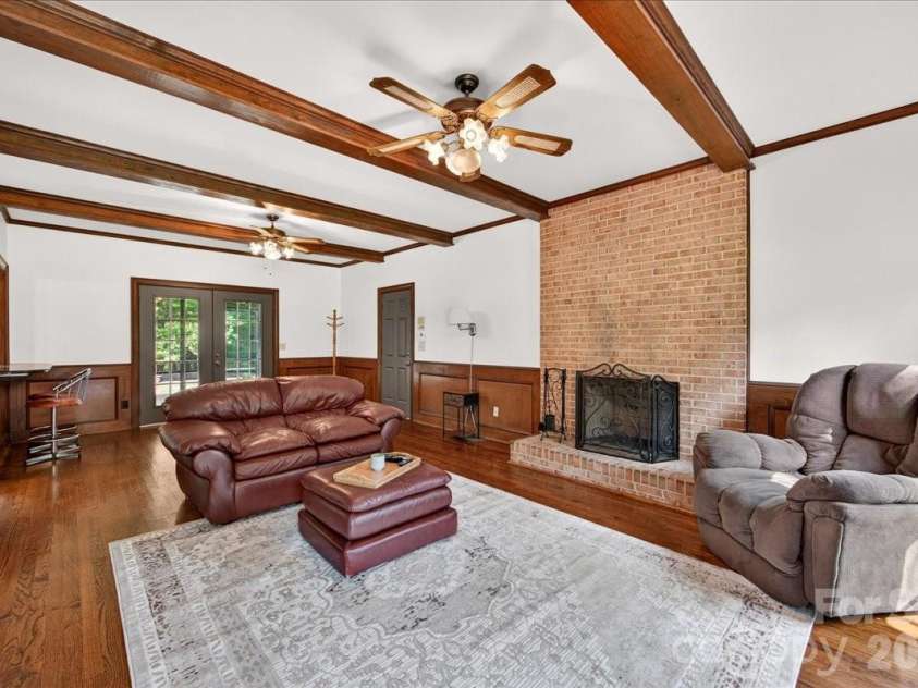 14300 Youngblood Road, Charlotte, NC 28278.  MLS# CAR4423411, YatesRealty ID 51484. 