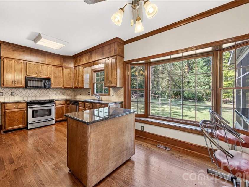 14300 Youngblood Road, Charlotte, NC 28278.  MLS# CAR4423411, YatesRealty ID 51484. 