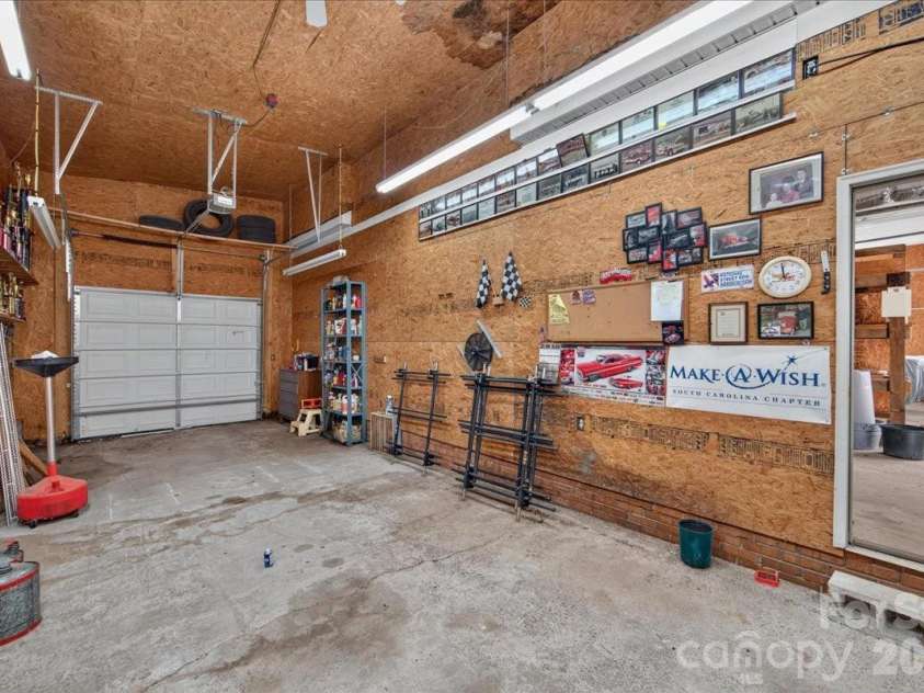 14300 Youngblood Road, Charlotte, NC 28278.  MLS# CAR4423411, YatesRealty ID 51484. 
