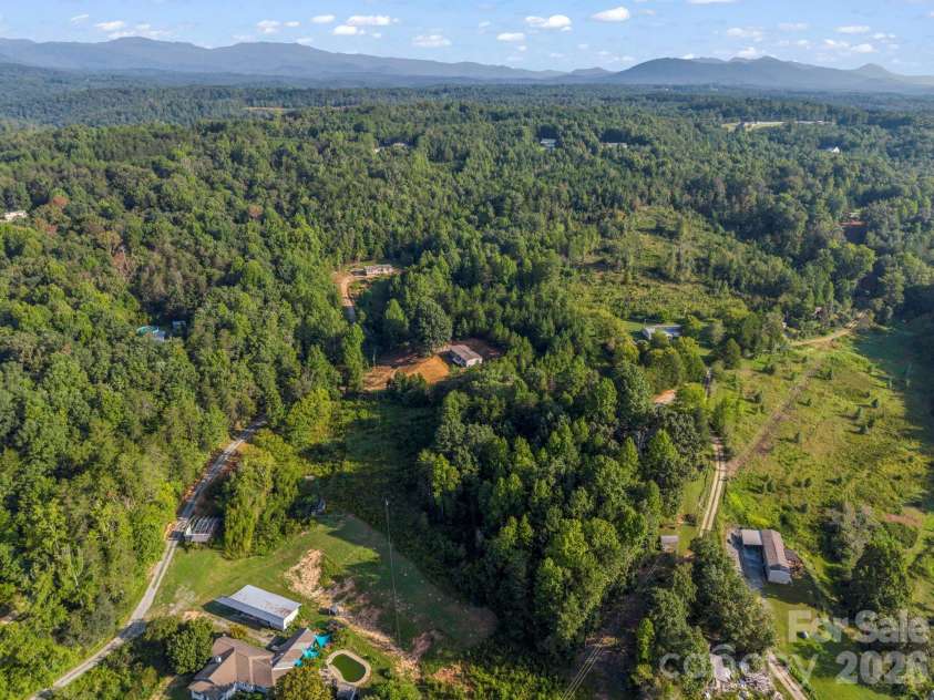 184 Crawford Hollow, Rutherfordton, NC 28139.  MLS# CAR4424597, YatesRealty ID 51486. 