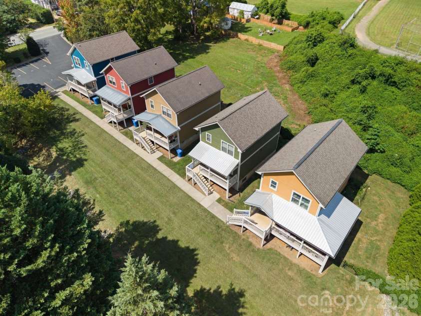 8 Cottage Cove Lane, Asheville, NC 28803.  MLS# CAR4424551, YatesRealty ID 51489. 
