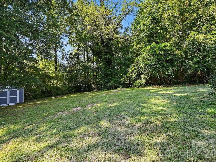 925 Chestnut Street, Gastonia, NC 28054.  MLS# CAR4425865, YatesRealty ID 51491. Rear Yard