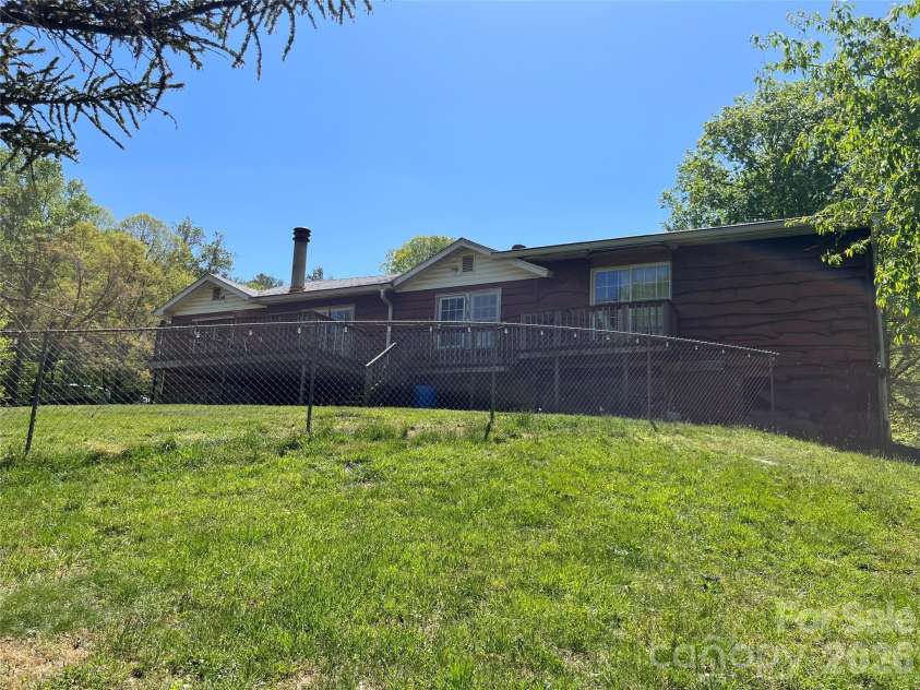 48 Mckinnish Cove Drive, Asheville, NC 28806.  MLS# CAR4426024, YatesRealty ID 51492. 