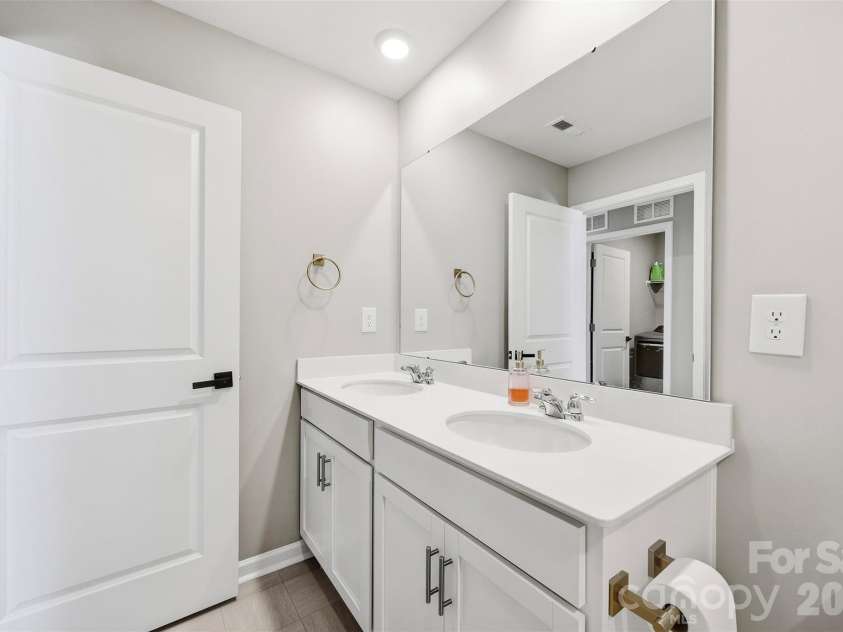 2137 Redstone Drive, York, SC 29745.  MLS# CAR4425005, YatesRealty ID 51493. 