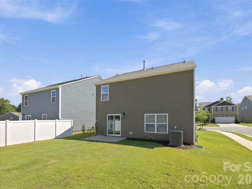 2137 Redstone Drive, York, SC 29745.  MLS# CAR4425005, YatesRealty ID 51493. 