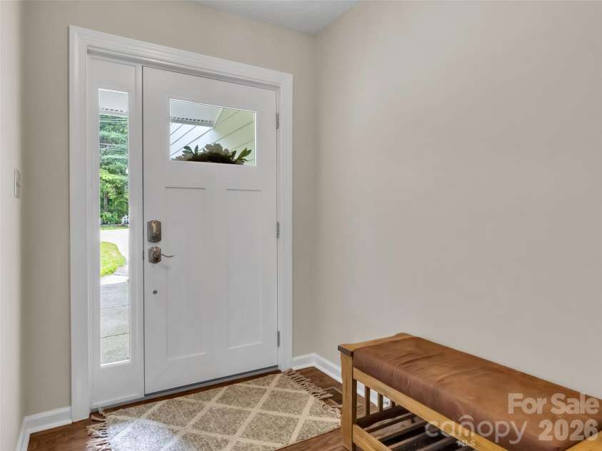 693 Monte Vista Road, Candler, NC 28715.  MLS# CAR4413945, YatesRealty ID 51495. 