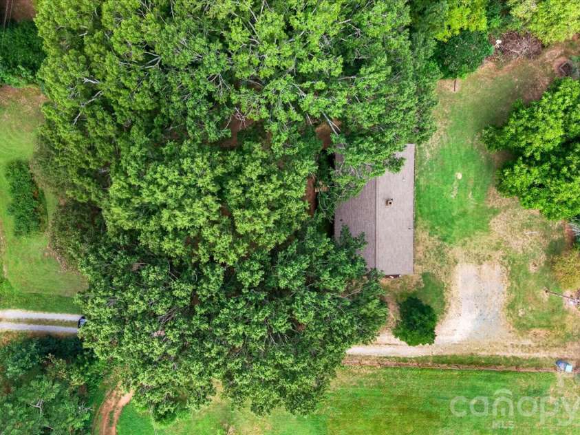 4247 Miami Church Road, Concord, NC 28025.  MLS# CAR4426088, YatesRealty ID 51496. 