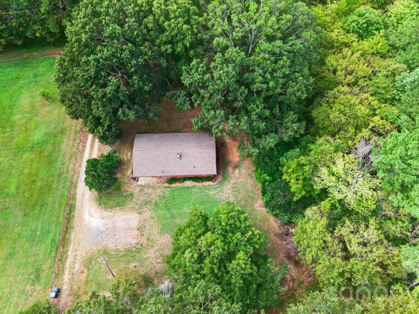 4247 Miami Church Road, Concord, NC 28025.  MLS# CAR4426088, YatesRealty ID 51496. 