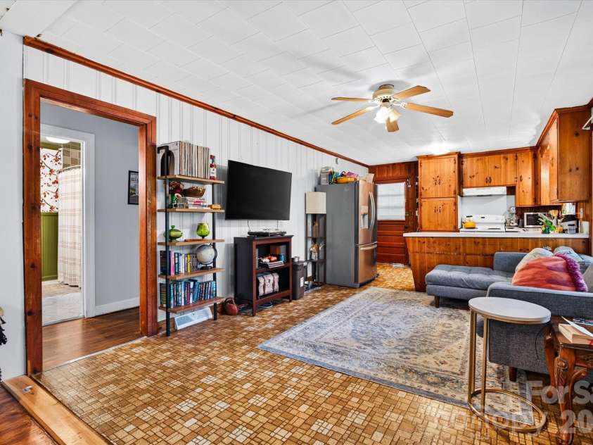 4247 Miami Church Road, Concord, NC 28025.  MLS# CAR4426088, YatesRealty ID 51496. 
