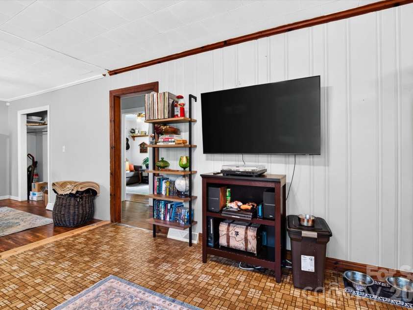 4247 Miami Church Road, Concord, NC 28025.  MLS# CAR4426088, YatesRealty ID 51496. 
