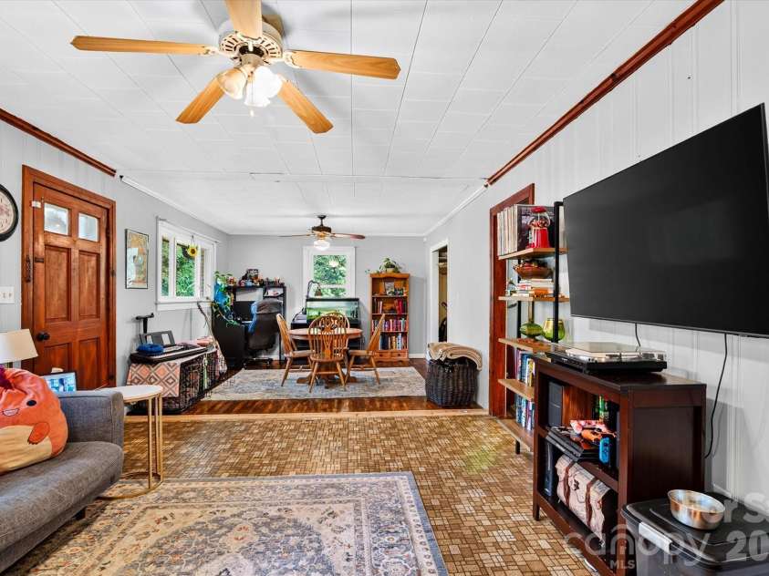 4247 Miami Church Road, Concord, NC 28025.  MLS# CAR4426088, YatesRealty ID 51496. 