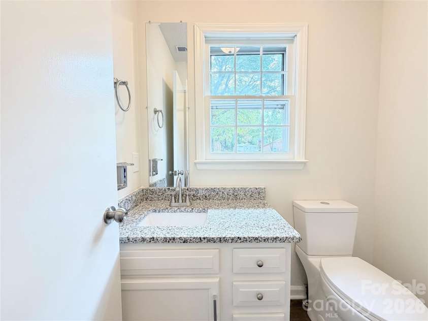 8431 Mission Hills Road, Charlotte, NC 28227.  MLS# CAR4426087, YatesRealty ID 51497. 