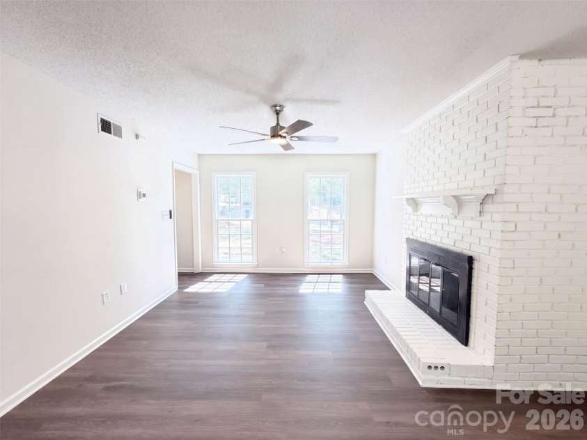 8431 Mission Hills Road, Charlotte, NC 28227.  MLS# CAR4426087, YatesRealty ID 51497. 