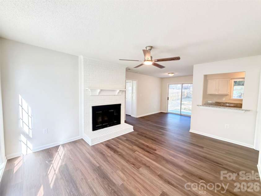 8431 Mission Hills Road, Charlotte, NC 28227.  MLS# CAR4426087, YatesRealty ID 51497. 