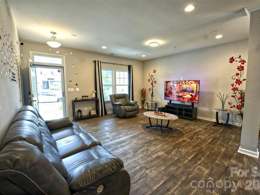5113 Thomasville Drive, Belmont, NC 28012.  MLS# CAR4426070, YatesRealty ID 51498. 