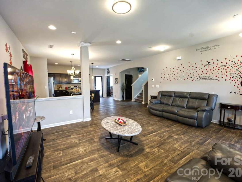 5113 Thomasville Drive, Belmont, NC 28012.  MLS# CAR4426070, YatesRealty ID 51498. Open Floor Plan