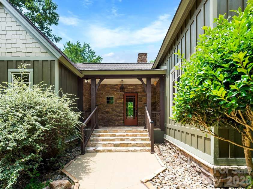 4 Landy Lane, Landrum, SC 29356.  MLS# CAR4424846, YatesRealty ID 51499. 