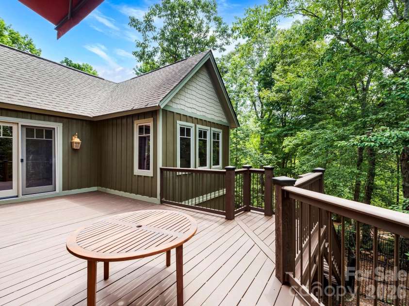 4 Landy Lane, Landrum, SC 29356.  MLS# CAR4424846, YatesRealty ID 51499. 