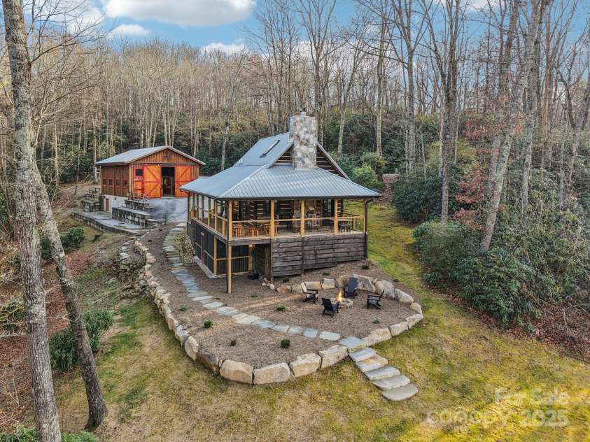 408 & 586 Little Elbow Mountain Road, Lake Toxaway, NC 28747.  MLS# CAR4324651, YatesRealty ID 515. 